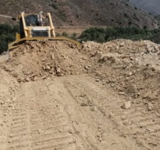 Komatsu D65